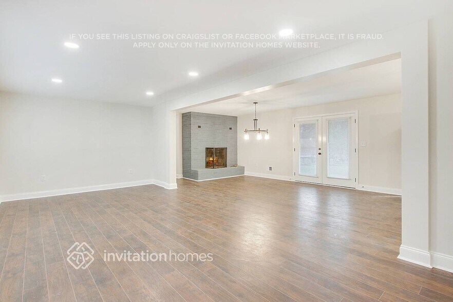 Building Photo - 8475 Estelle St
