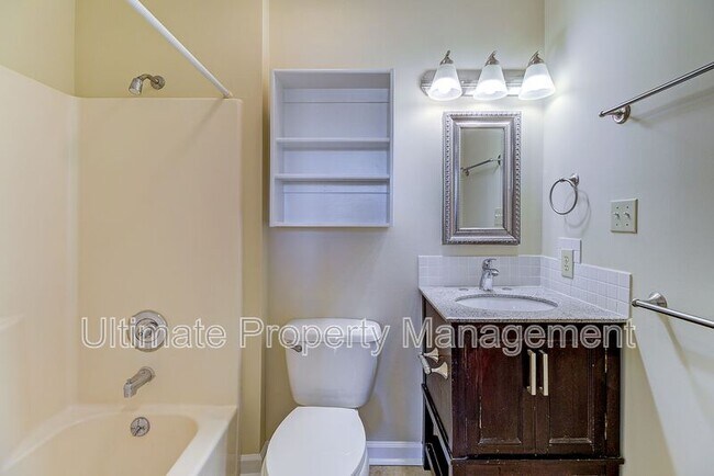 Building Photo - 2504 Flint Dr