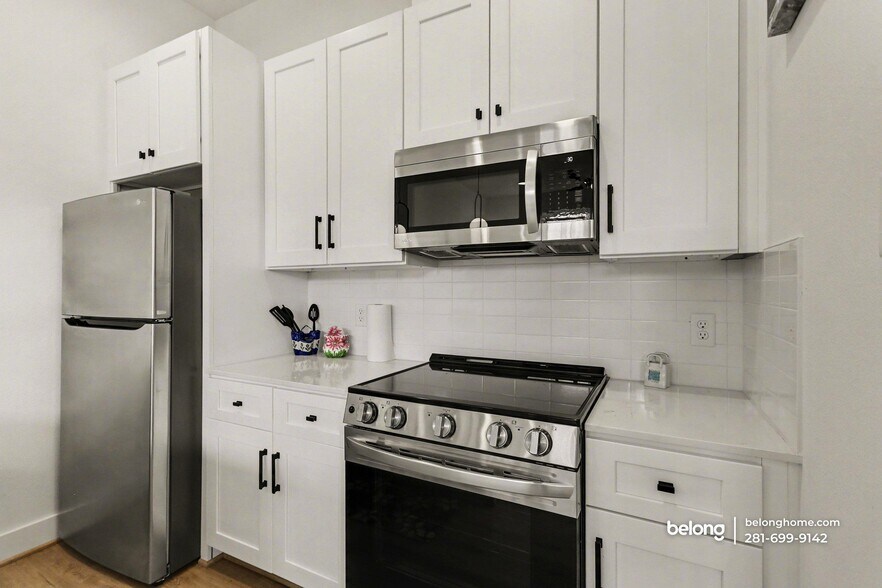 Building Photo - 203 Danna Ln