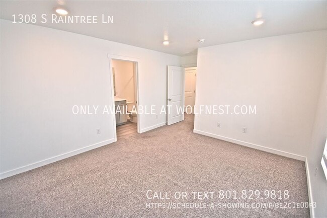 Building Photo - 1308 S Raintree Ln