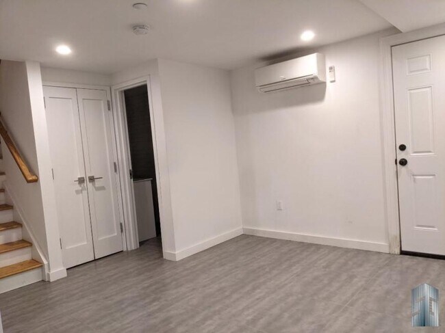 Building Photo - 1 bedroom in BROOKLYN NY 11216