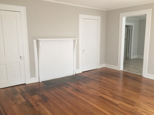 Building Photo - 2 Bed, 1 Bath Home Available in Woodruff