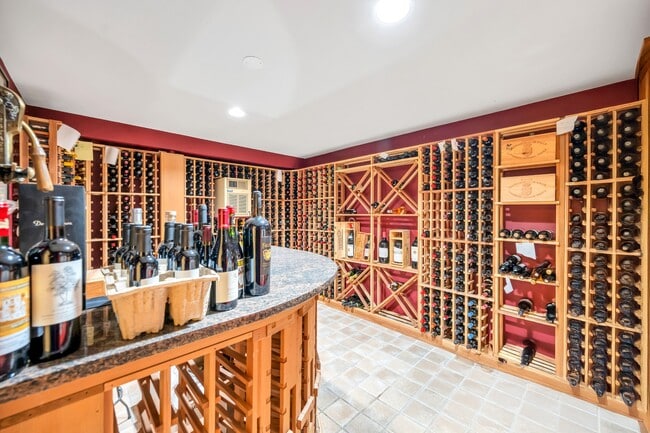 Building Photo - 25 Broidy Ln