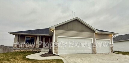 Building Photo - 7810 Patrick Ave