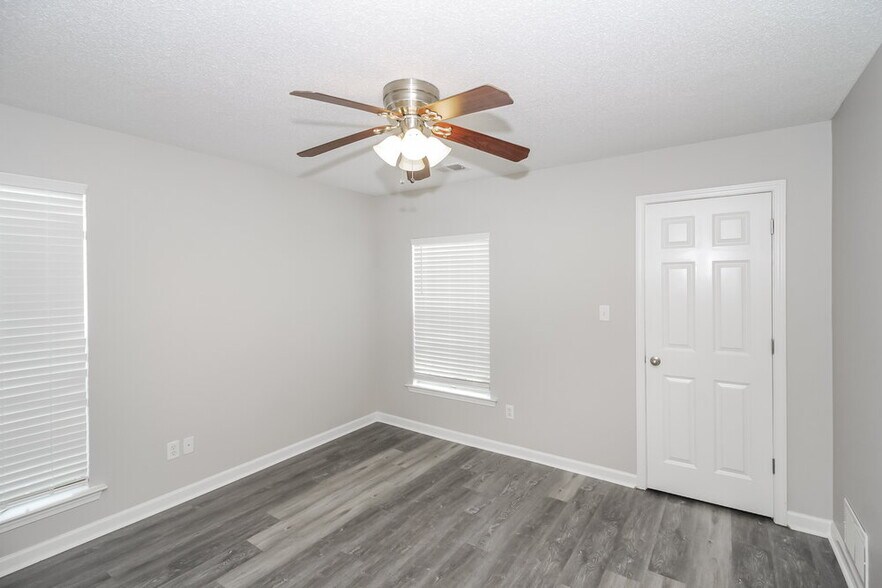 Building Photo - 11662 Underwood Dr