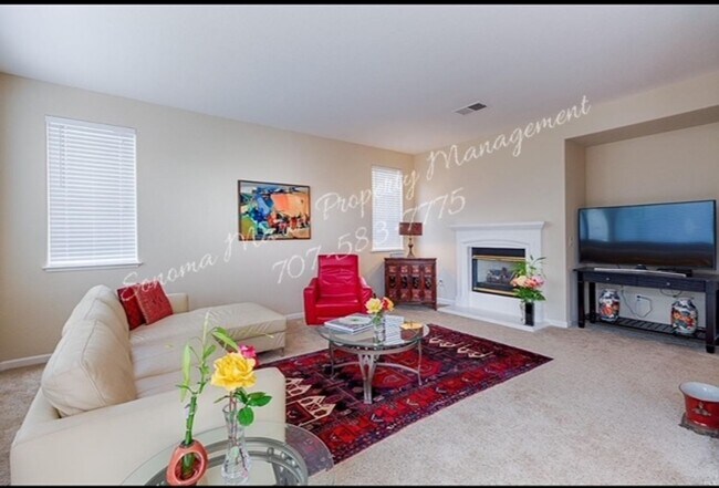 Building Photo - 4 Bedroom Home Corner Lot ~ 1 bedroom on 1st evel ~ 3 Full Bathrooms