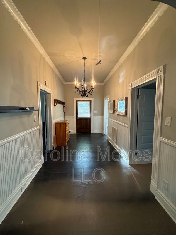 Building Photo - 200 Pelham St