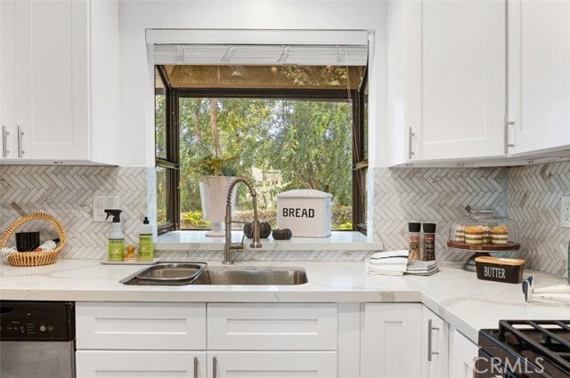 Building Photo - 5704 Skyview Way