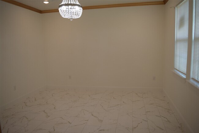 Building Photo - 445 County Rd 5102J