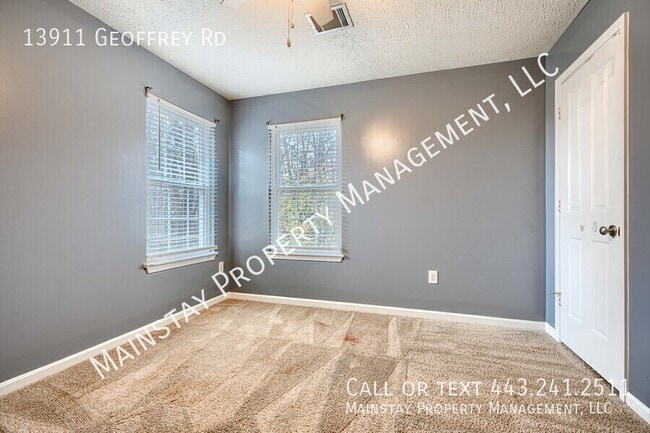 Building Photo - 13911 Geoffrey Rd