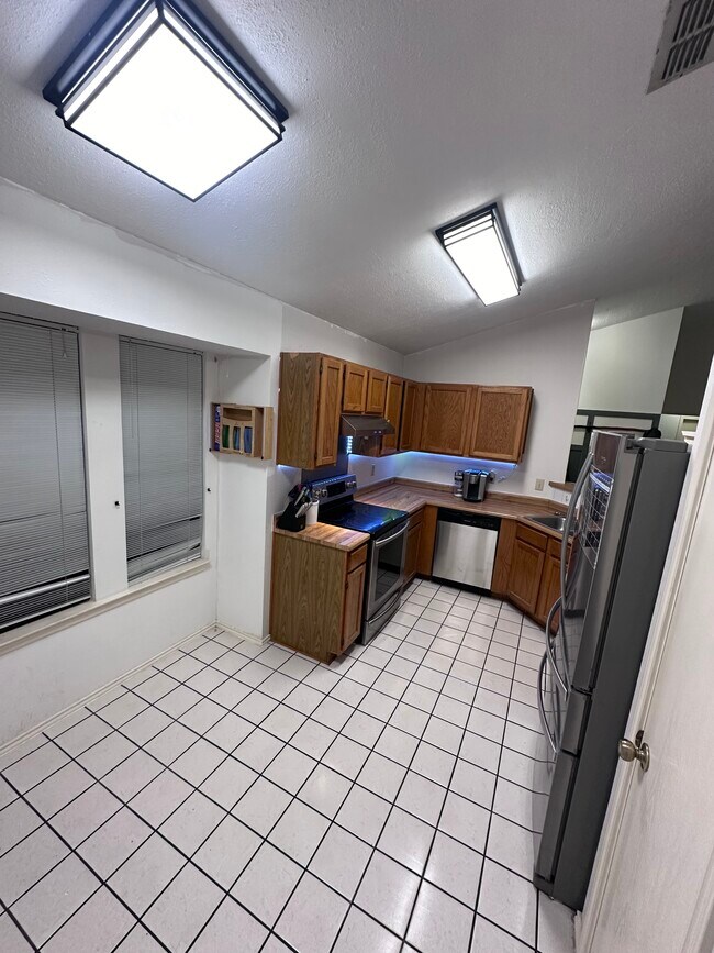Building Photo - 7342 Sunscape Way