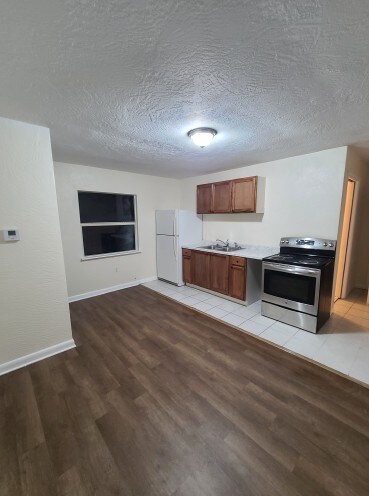 Primary Photo - 1030 S Nova Rd