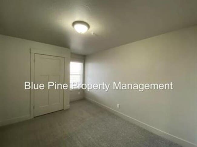 Building Photo - 5850 Freedom Rd