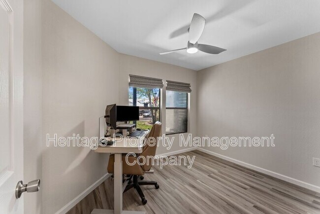 Building Photo - 6715 Hickory Springs Dr