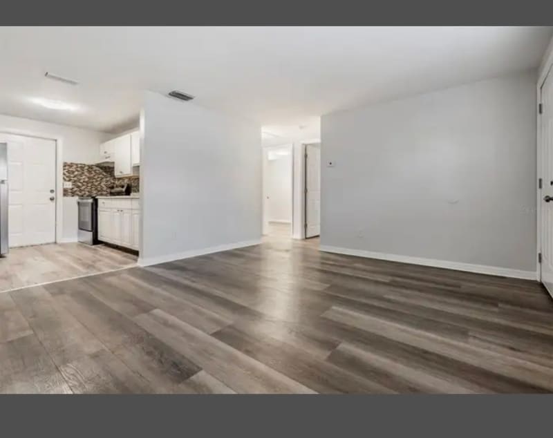 Building Photo - 1707 E Idell St