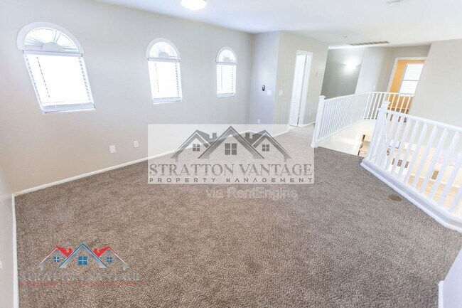 Building Photo - 16627 W McKinley St