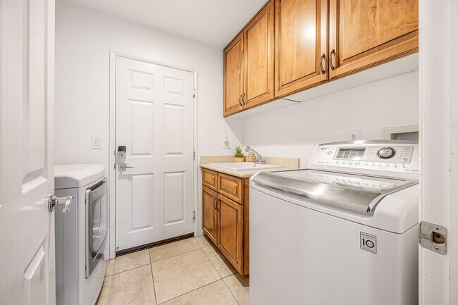 Building Photo - 80302 Indian Springs Dr
