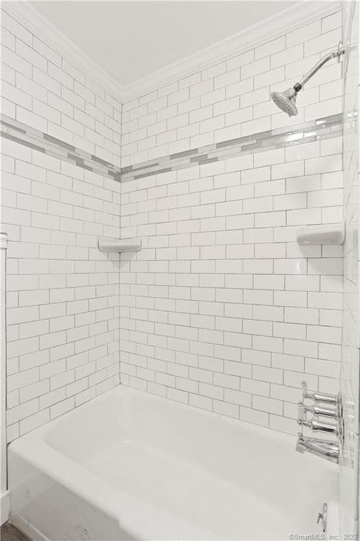 Building Photo - 393 Huntington St