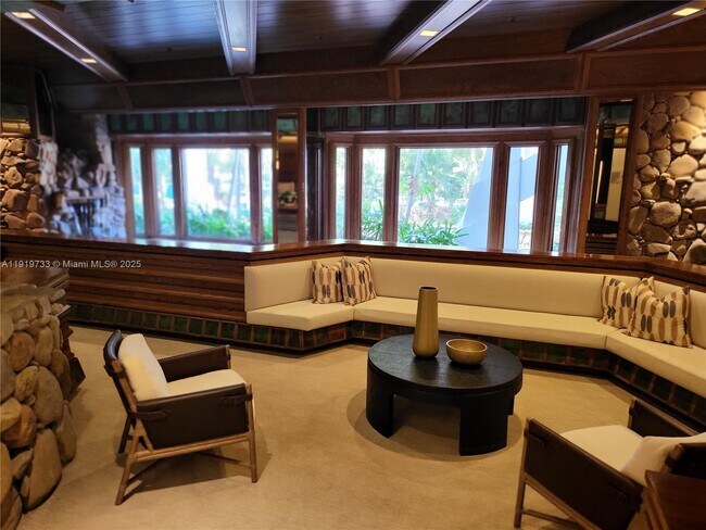 Building Photo - 1000 Quayside Terrace