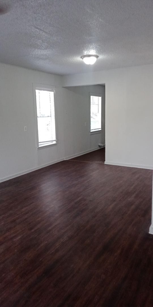 Building Photo - Stylish Central San Antonio Home – 3 Beds,...