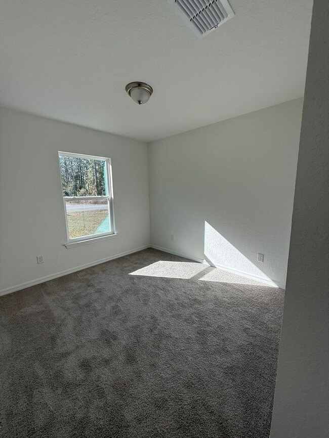 Building Photo - 24449 Falcon Ave