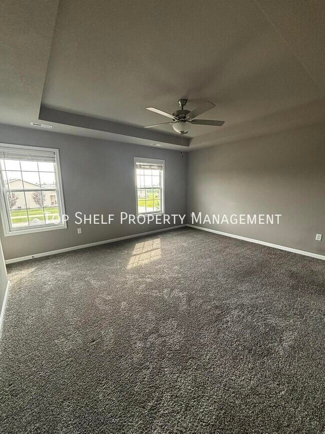 Building Photo - 2308 Hazeltine Pl