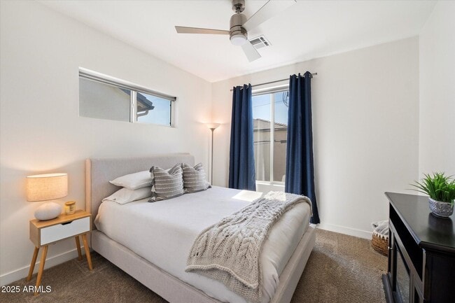 Building Photo - 3030 N 38th St