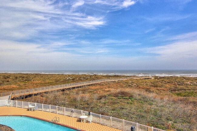 Building Photo - 28 Cut Off Rd