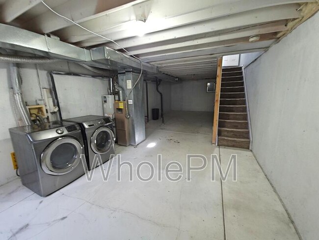 Building Photo - 10922 Bayfield Way