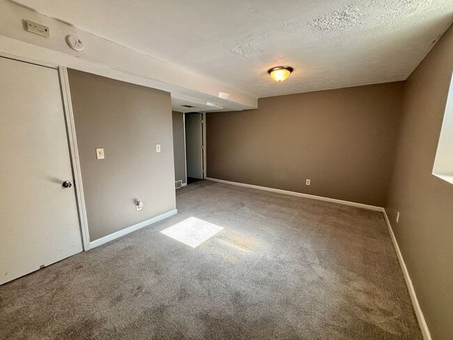 Building Photo - 4120 Orchard Ave