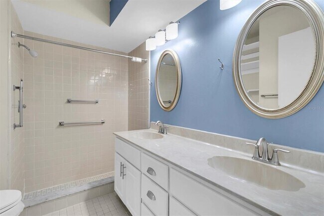 Building Photo - 4814 Grist Mill Cir