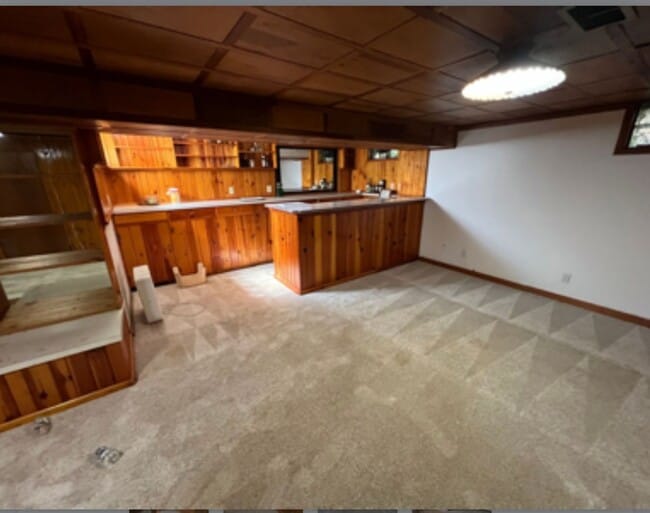 Building Photo - Charming 3 Bedroom, 3 Bathroom Ranch Home ...