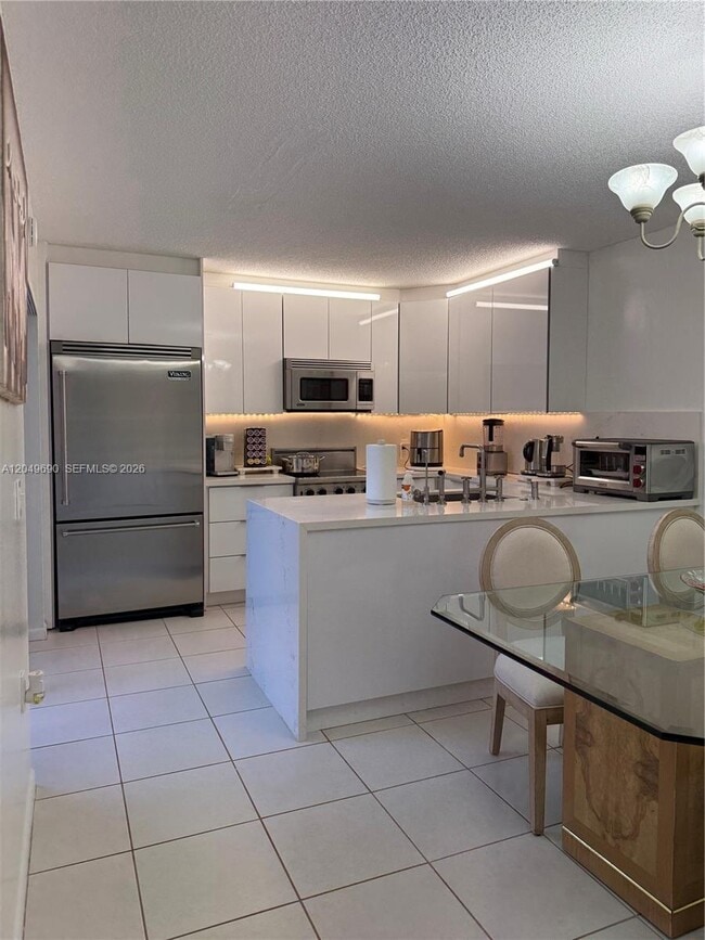 Building Photo - 9101 SW 19th Pl