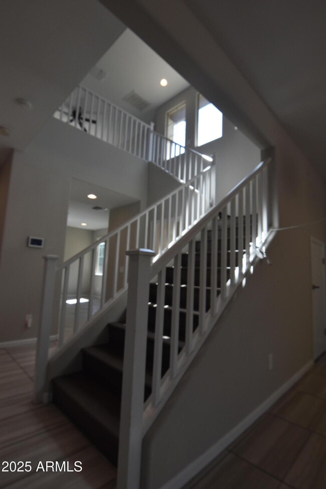 Building Photo - 250 E Wisteria Dr
