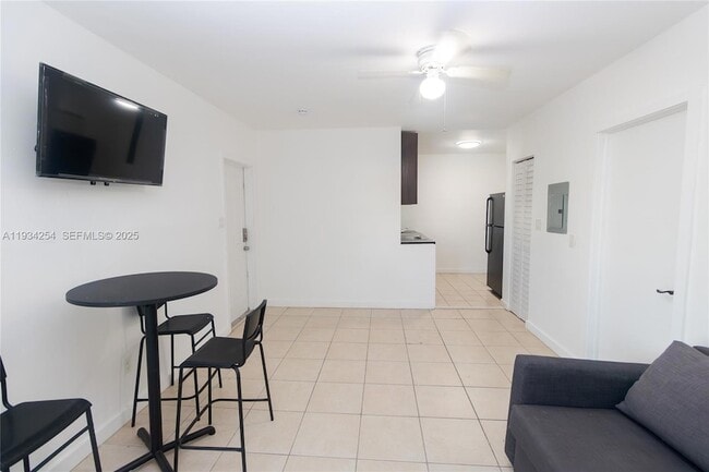 Building Photo - 1840 Fillmore St