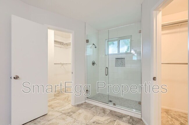 Building Photo - 11426 Bristle Oak Trail