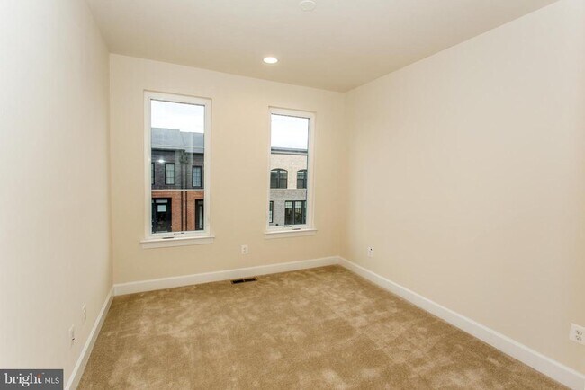 Building Photo - 23187 Hampton Oak Ter