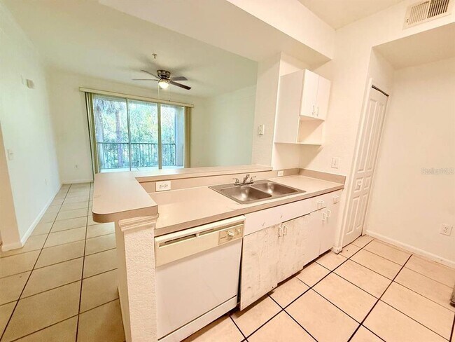 Building Photo - 17112 Carrington Park Dr