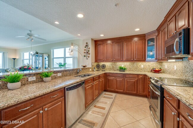 Building Photo - 3801 S Atlantic Ave