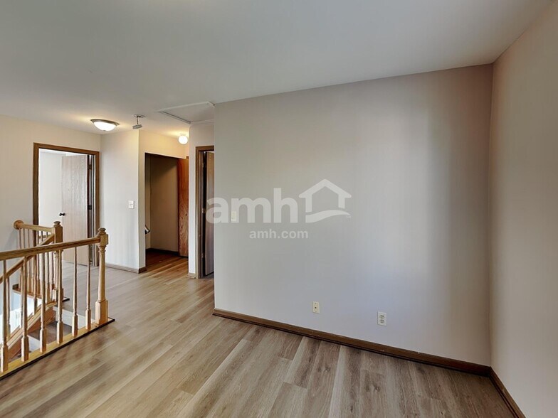 Building Photo - 22206 W Ocala Ct