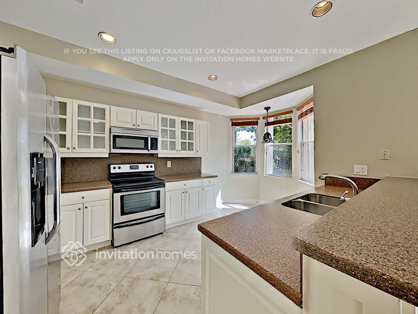 Building Photo - 15250 SW 51st St