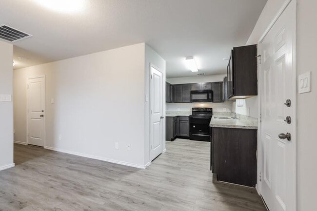 Building Photo - 2658 Bouvardia Wy