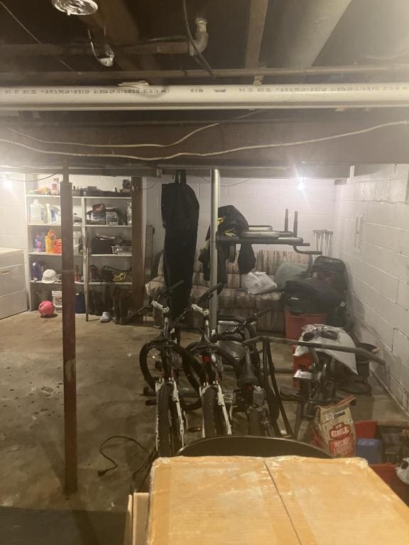 Building Photo - 529 S Jackson St