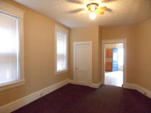 Building Photo - 213 E Garfield St