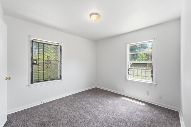Building Photo - 3711 Cosby St