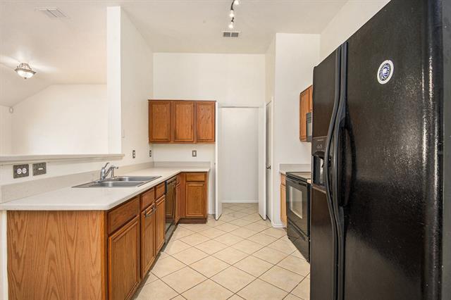 Building Photo - 836 Cedar Ridge Ln