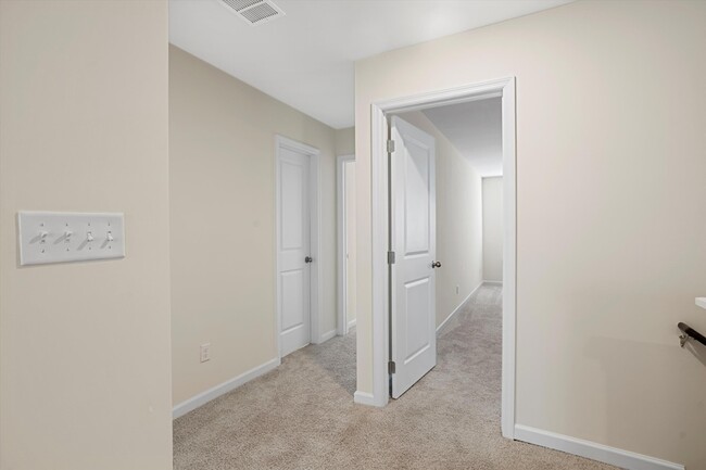 Building Photo - 4140 Bentwood Cove Dr