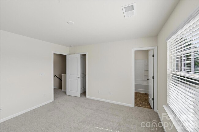 Building Photo - 15217 Wrights Crossing Dr