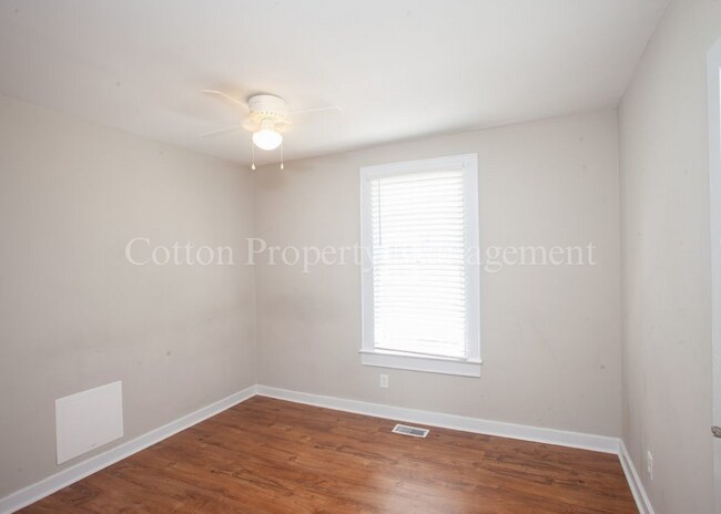 Building Photo - 3BR/2BA Great Location Downtown Wilmington Near Castle St - $1,750/month, pet friendly!*