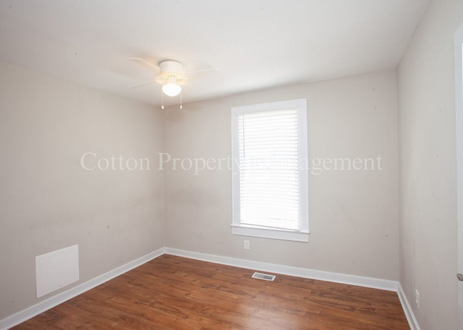 Building Photo - 3BR/2BA Great Location Downtown Wilmington...